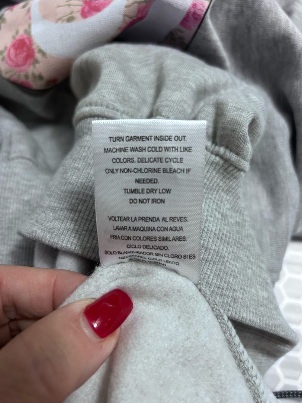 Coca Cola Gray Crewneck Sweatshirt Pink Floral w Pink Robbin Size XXS - Picture 6 of 6